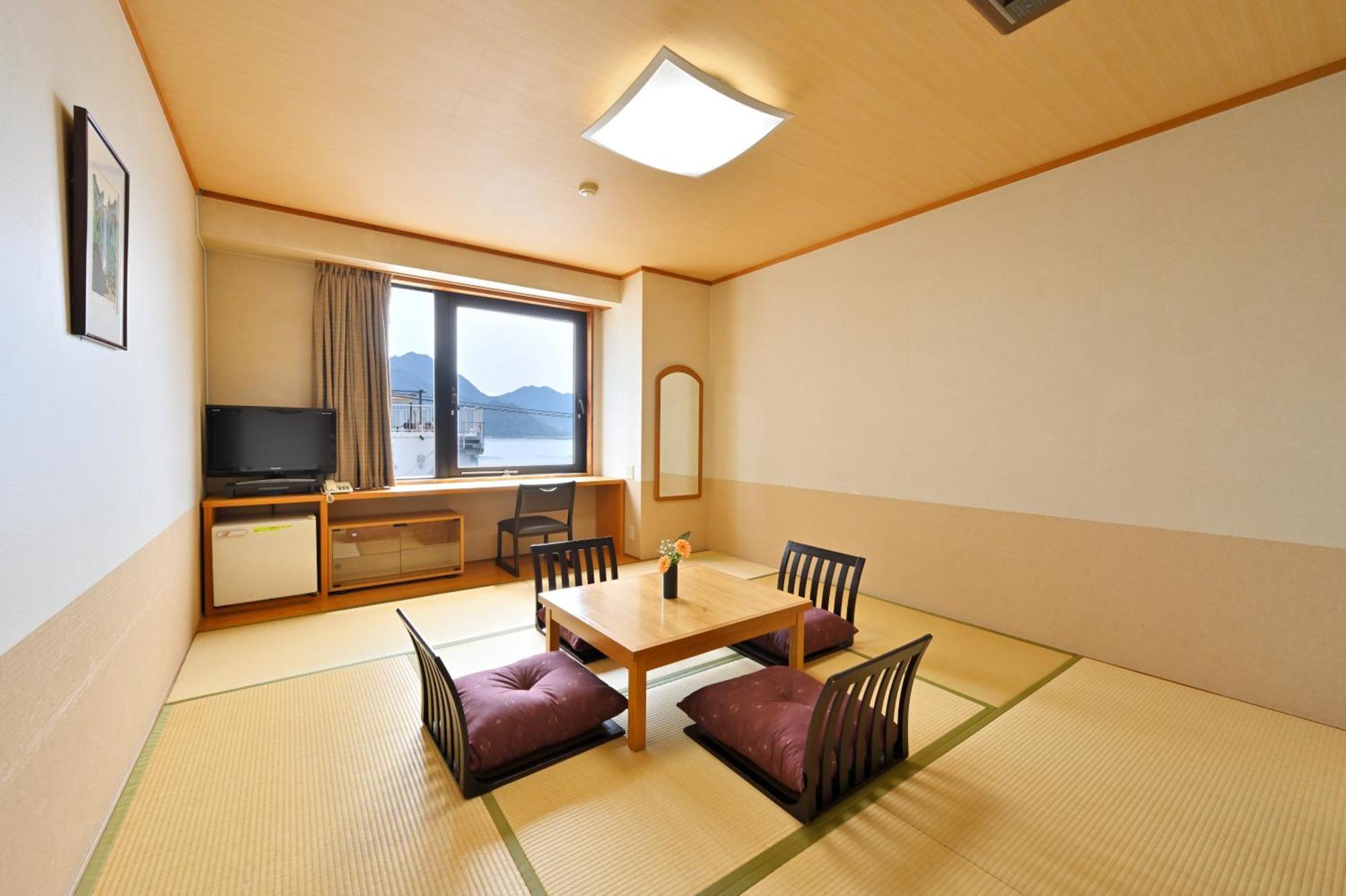 Miyajima Coral Hotel Hatsukaichi Ngoại thất bức ảnh